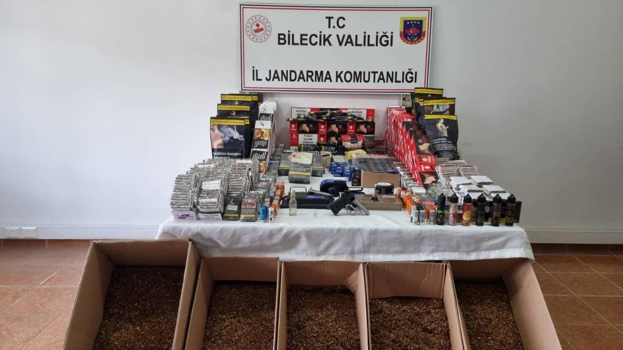 bilecikte jandarma baskini evler uyusturucu ve kacak tutun deposu cikti QtYFlddS.jpg