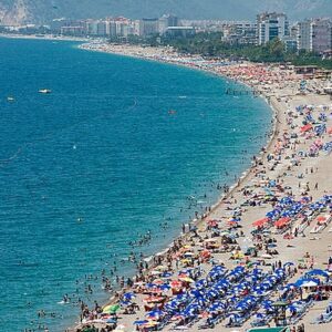 Antalya’nın 2026 Yaz Sezonunda Uygun Plaj Seçenekleri